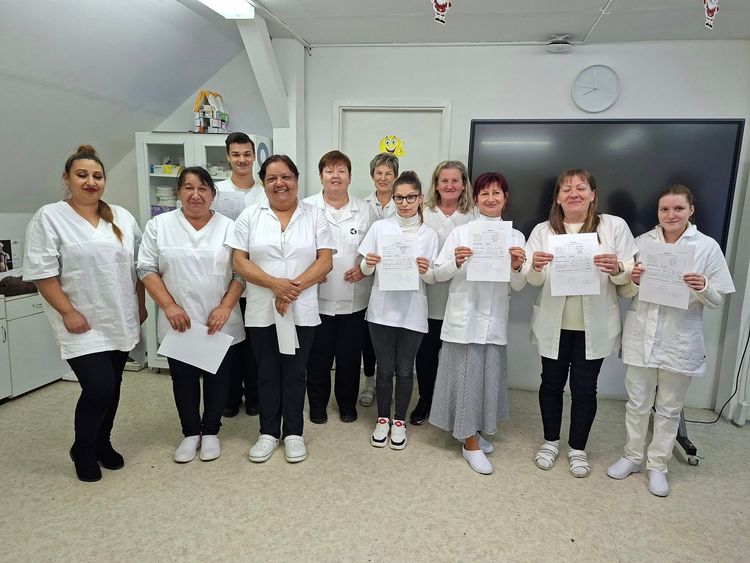 Sikeres ágazati alapvizsga a szociális ágazatban