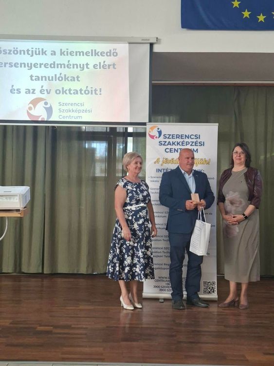 "Év Oktatója" díjátadó és tanulóink jutalmazása 