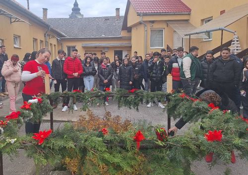 Adventi gyertyagyújtás