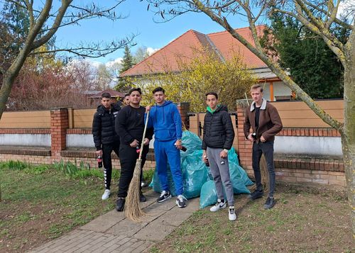 Jószolgálati tevékenység