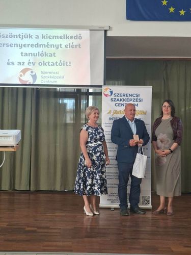 "Év Oktatója" díjátadó és tanulóink jutalmazása 